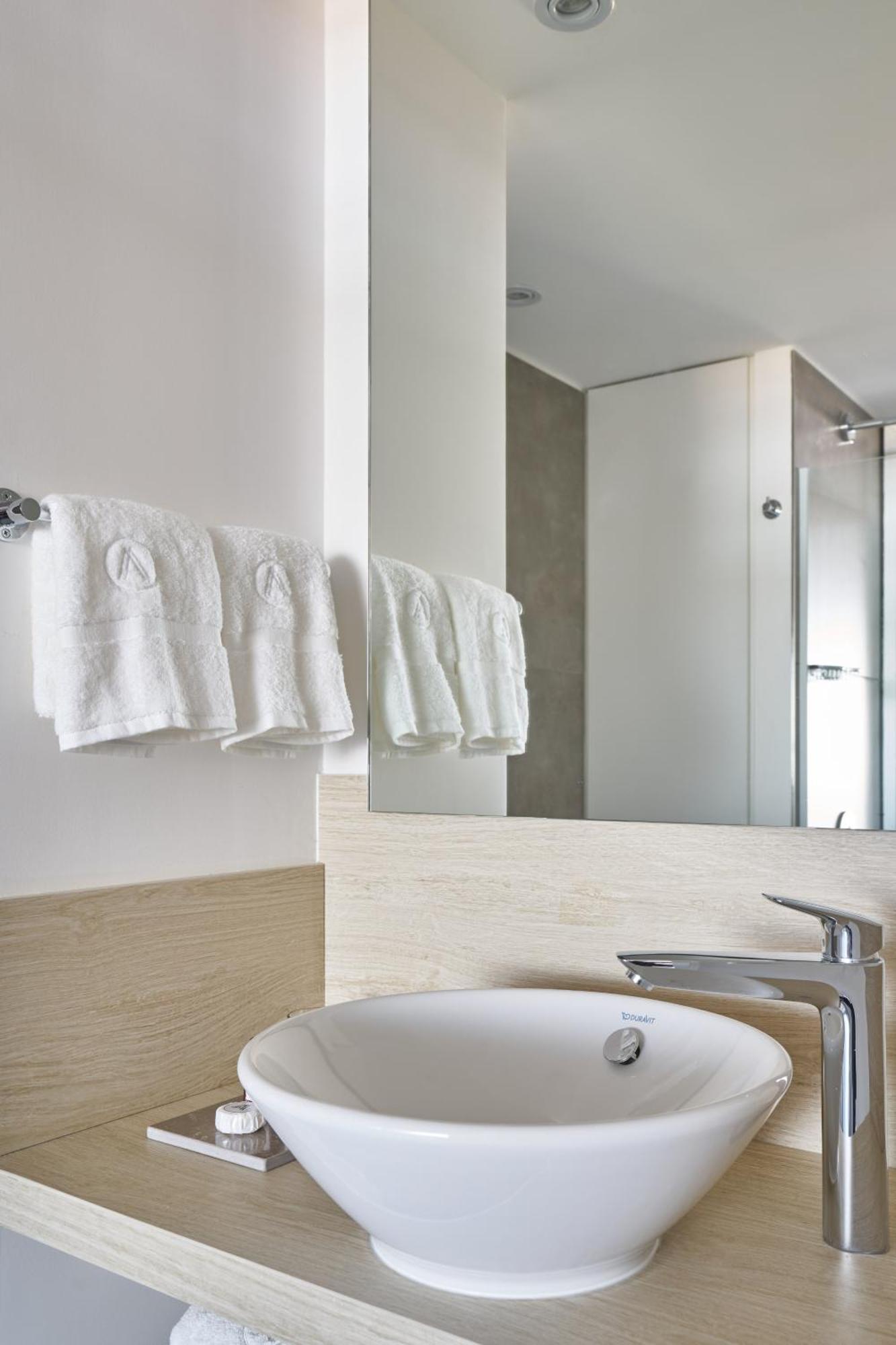 Almarena Puerto Retiro Affiliated By Melia Aparthotel บัวโนสไอเรส ภายนอก รูปภาพ